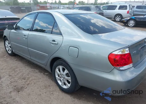 2005 Toyota Camry Xle V6 from USA, damaged, VIN 4T1BF30K75U620334